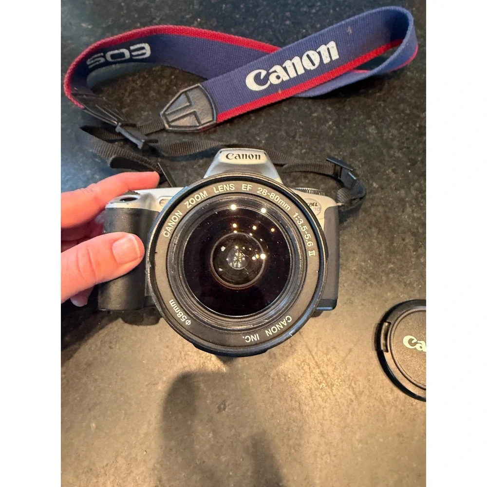 Canon EOS Rebel 2000 35mm SLR film camera & Canon Zoom Lens EF 28-80mm f/3.5-5.6